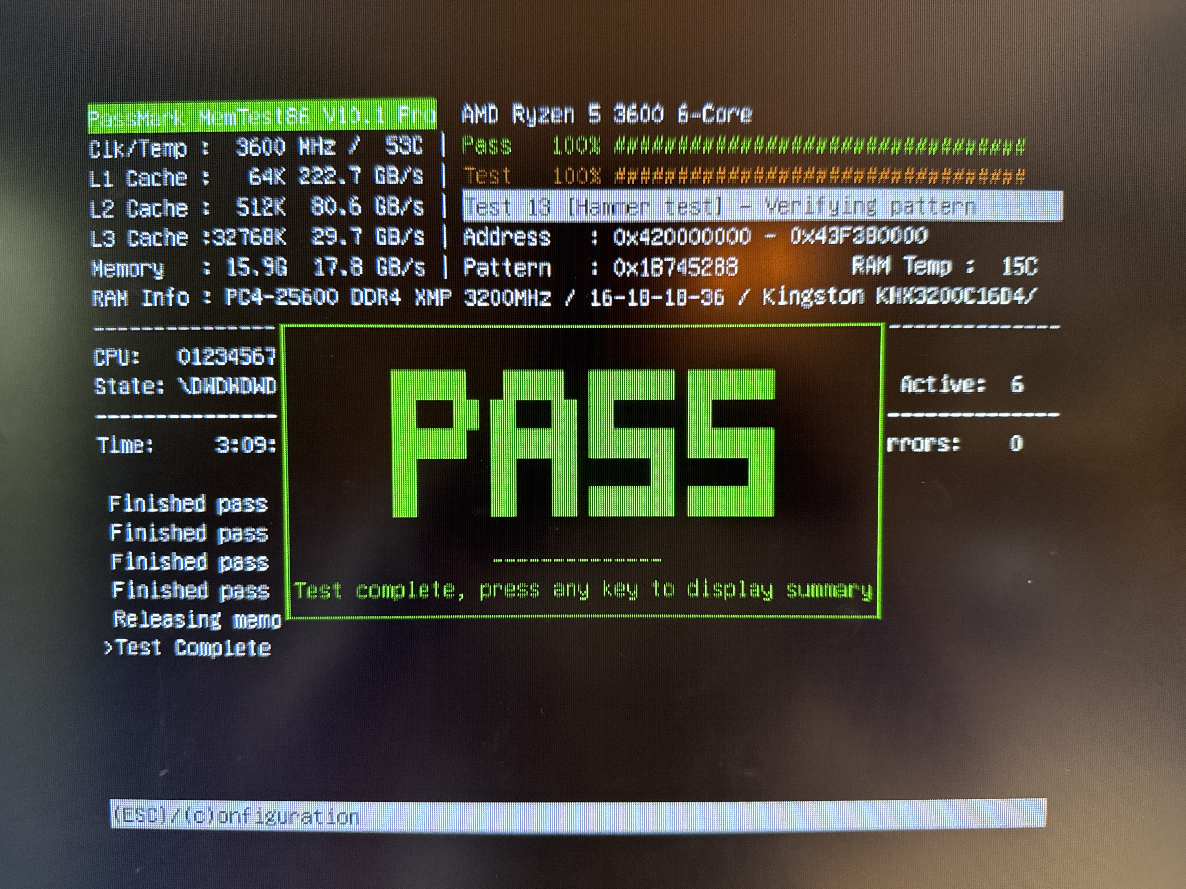 MemTest86 ukončil 56 z 56 testov za 3:09:18 bez jedinej chyby; RAM preto nebola označená za príčinu reštartov.